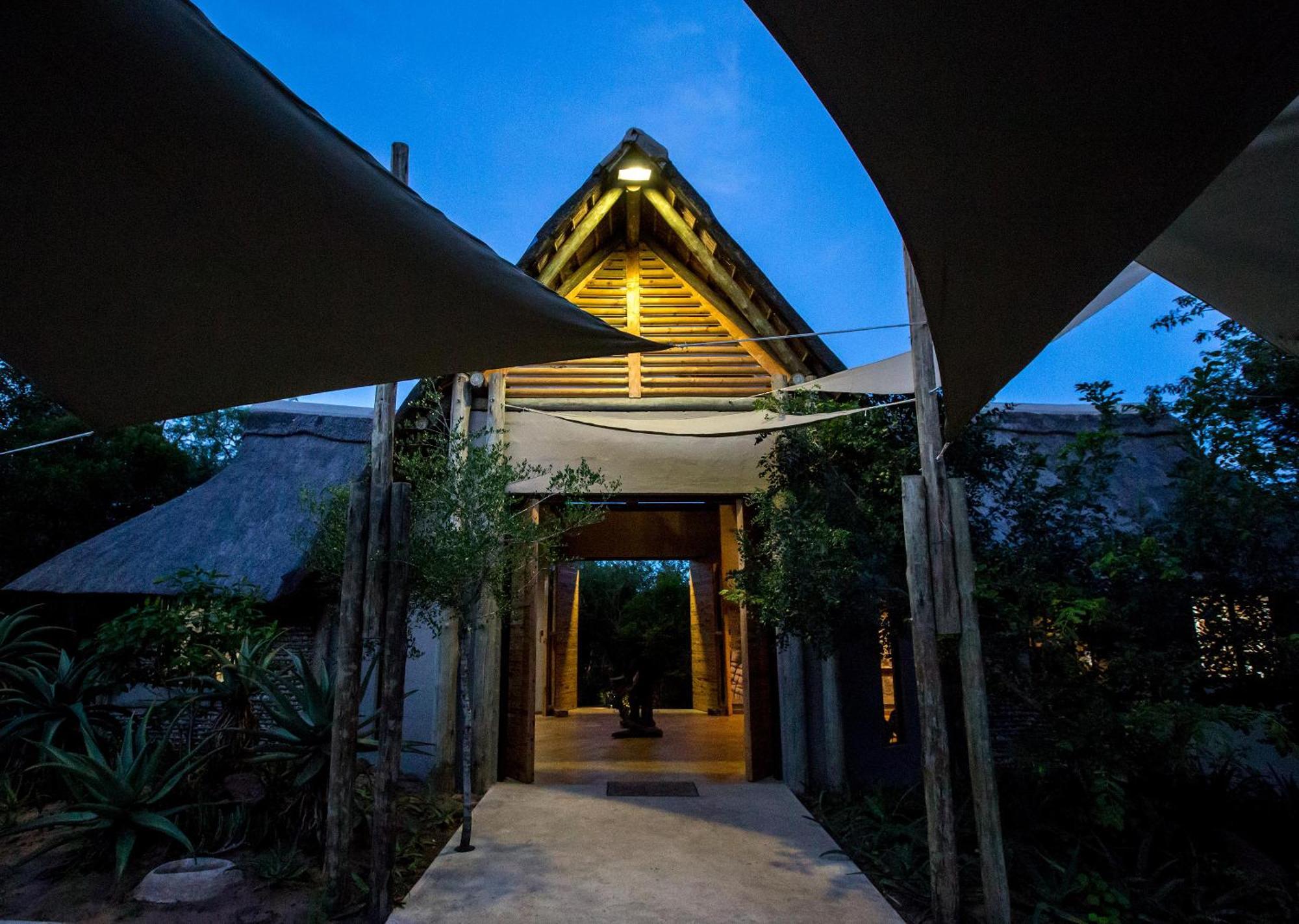 Royal Thonga Safari Lodge Sihangwane Екстер'єр фото