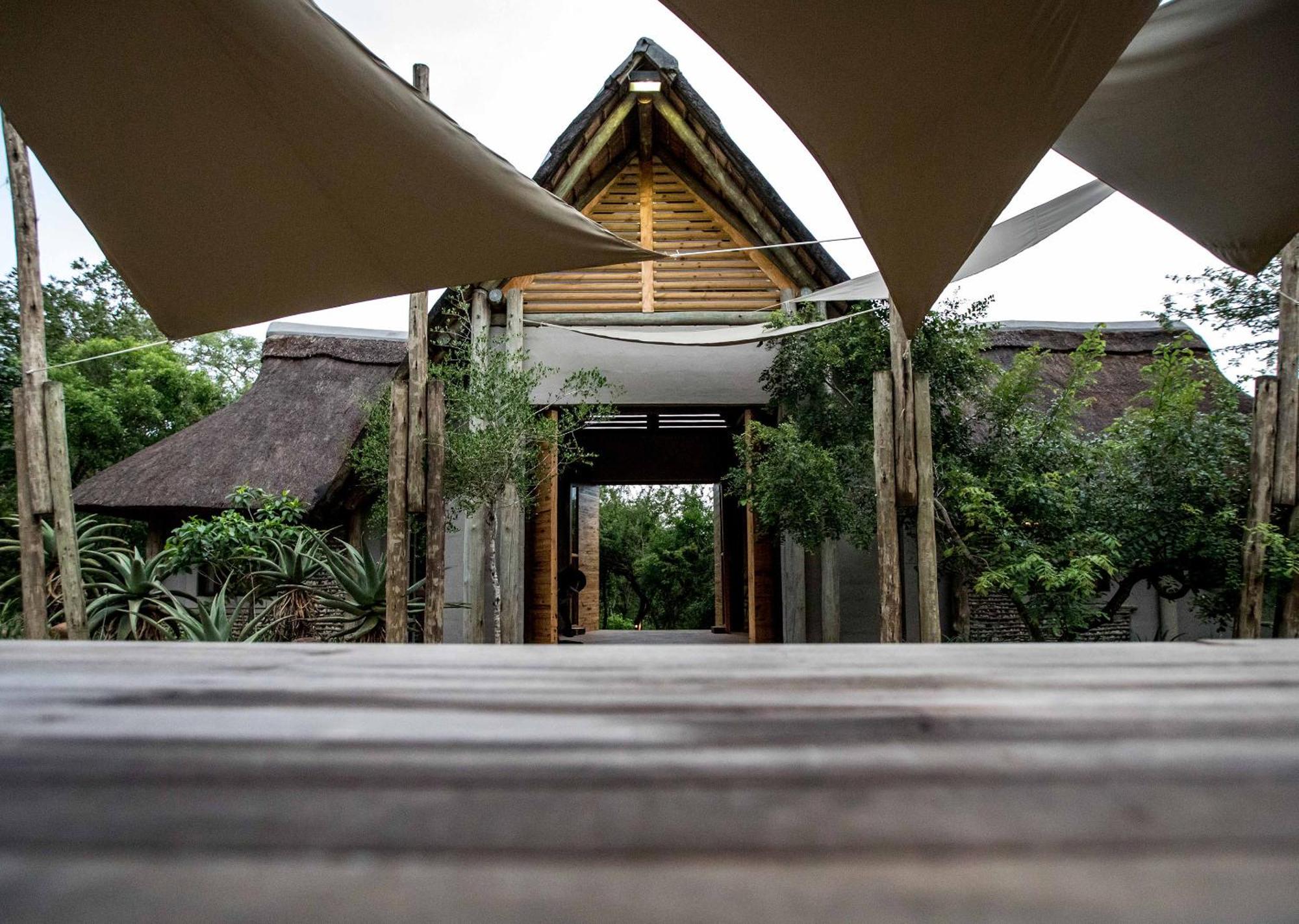 Royal Thonga Safari Lodge Sihangwane Екстер'єр фото