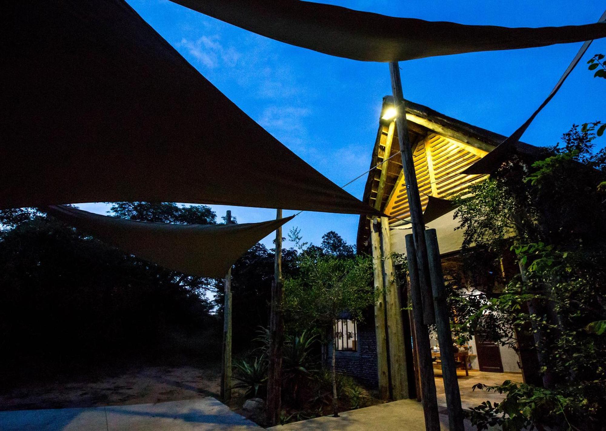 Royal Thonga Safari Lodge Sihangwane Екстер'єр фото
